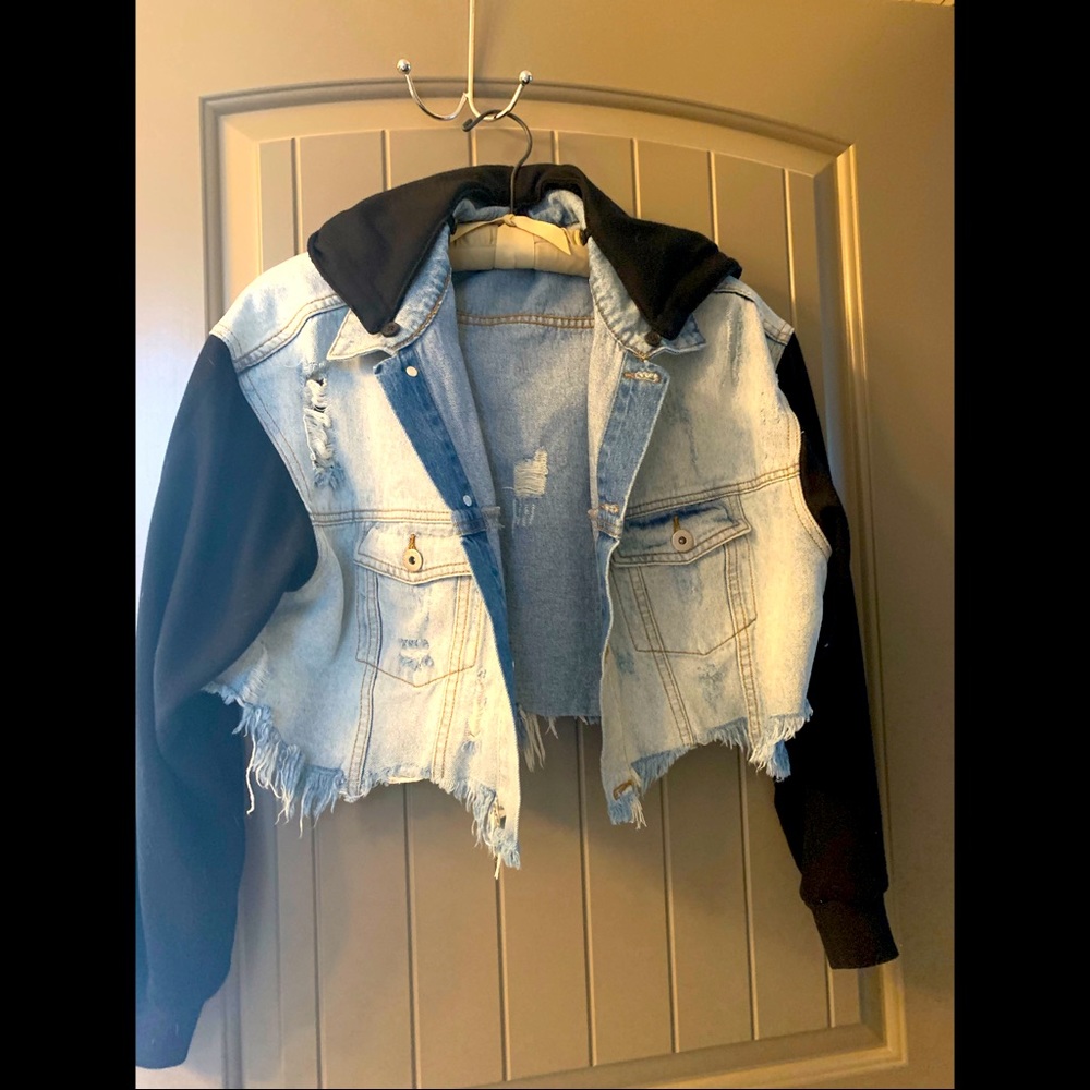 VICI Collection Jean jacket size small